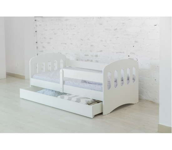 Детская кровать Малыш с ящиком белая
